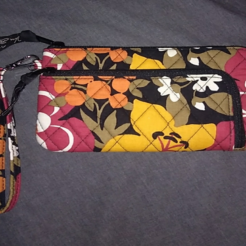 NWOT Vera Bradley wristlet wallet. Fall colors